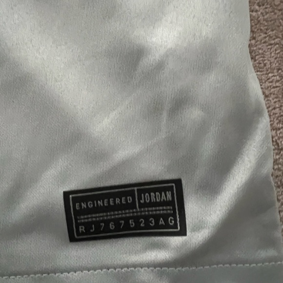 Jordan PSG 3rd Jersey 2022/23 - Picture 4 of 6